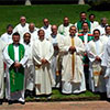 Foto al concluir la misa de clausura de los ejercicios espirituales.
