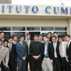 El P. Dennis Doren, L.C. con algunos alumnos del Instituto Cumbres de Le&oacute;n.
