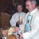 Una pareja de miembros del Regnum Christi present&oacute; las ofrendas, durante la santa Misa.