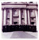 El d&iacute;a 8 de febrero de 1965 todos los legionarios de Cristo presentes en Roma celebraron una misa en acci&oacute;n de gracias en la catedral de San Pedro. Despu&eacute;s se tomaron esta foto de grupo.