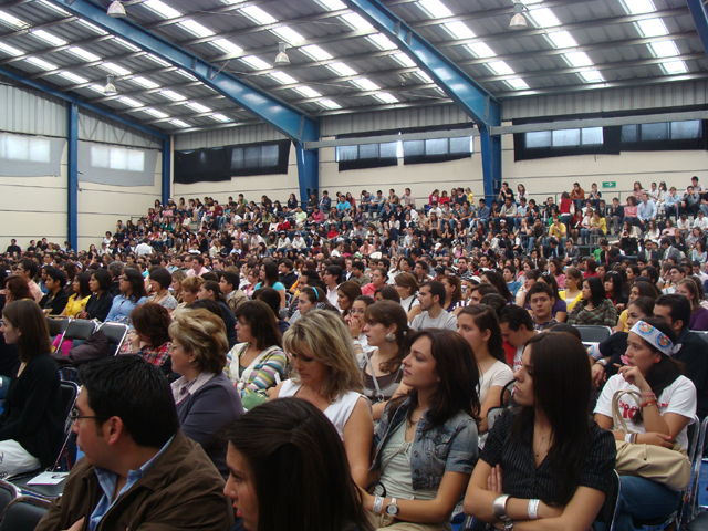 Encuentro de Juventud y Familia en Puebla