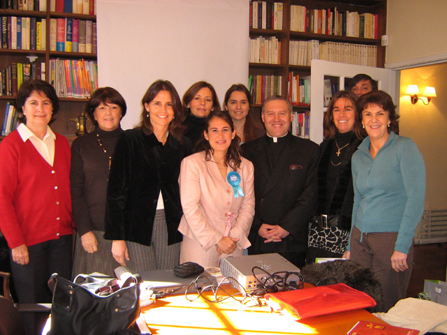 Miembros del apostolado de la Virgen Peregrina de la Familia en Chile.