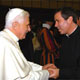 The Holy Father Benedict XVI greets Fr. &Aacute;lvaro Corcuera, L.C. (Photograph: L'Osservatore Romano)