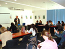 Promotores del curso durante las conferencias de presentaci&oacute;n de Misi&oacute;n Multimedia.