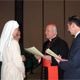 El Card. Franc Rod&eacute;, C.M., entrega los diplomas de participaci&oacute;n del curso para superioras en el Ateneo Pontificio Regina Apostolorum. Le acompa&ntilde;a Germ&aacute;n S&aacute;nchez del Instituto Superior de Ciencias Religiosas.