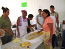 El Centro de Desarrollo Comunitario imparte clases a personas de escasos recursos para su superaci&oacute;n personal.