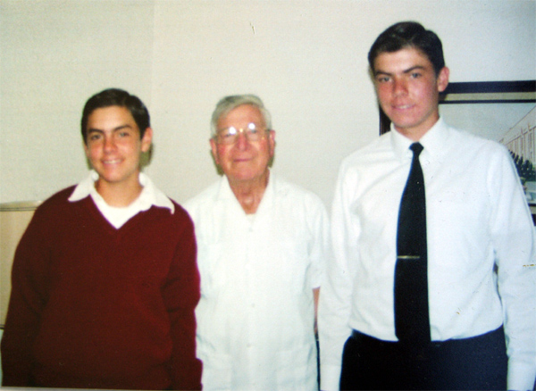 Jose Ramon and Luis Francisco with Fr. Carlos Mora L.C. Julio 2006