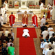 La comunit� chiede l�intercessione dei santi per Fr. Nicola.
